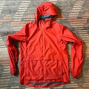 Janji Rainrunner Pack Jacket (Women’s Medium, Cardinal color)